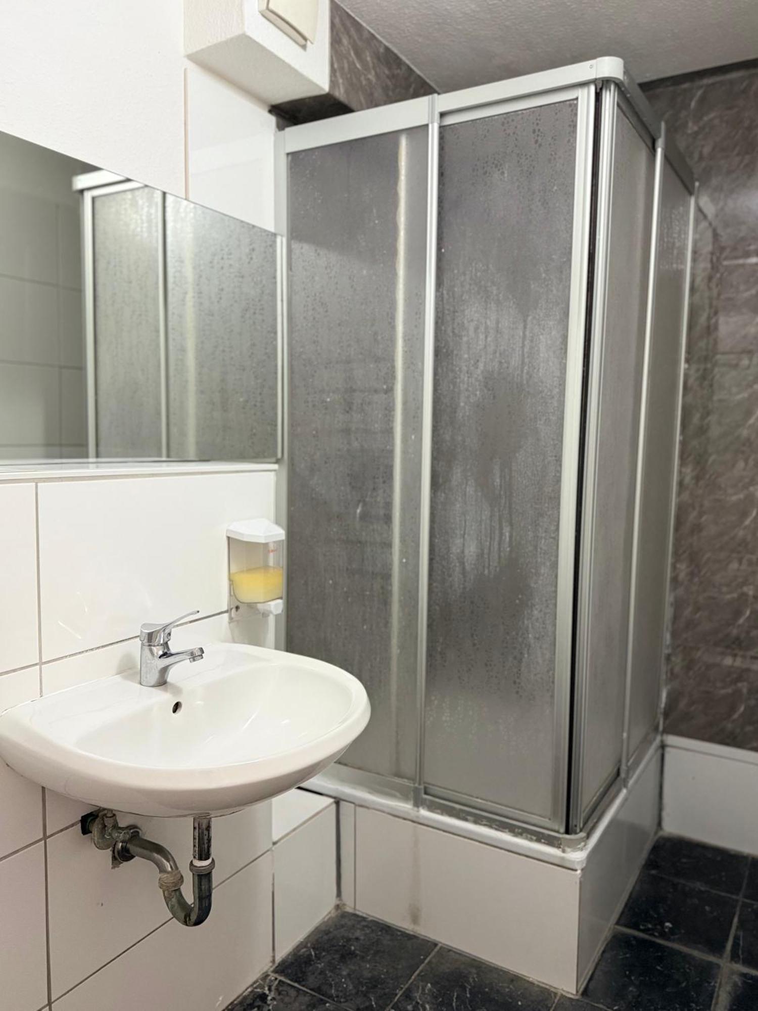 Garni Emir Guest house Cologne